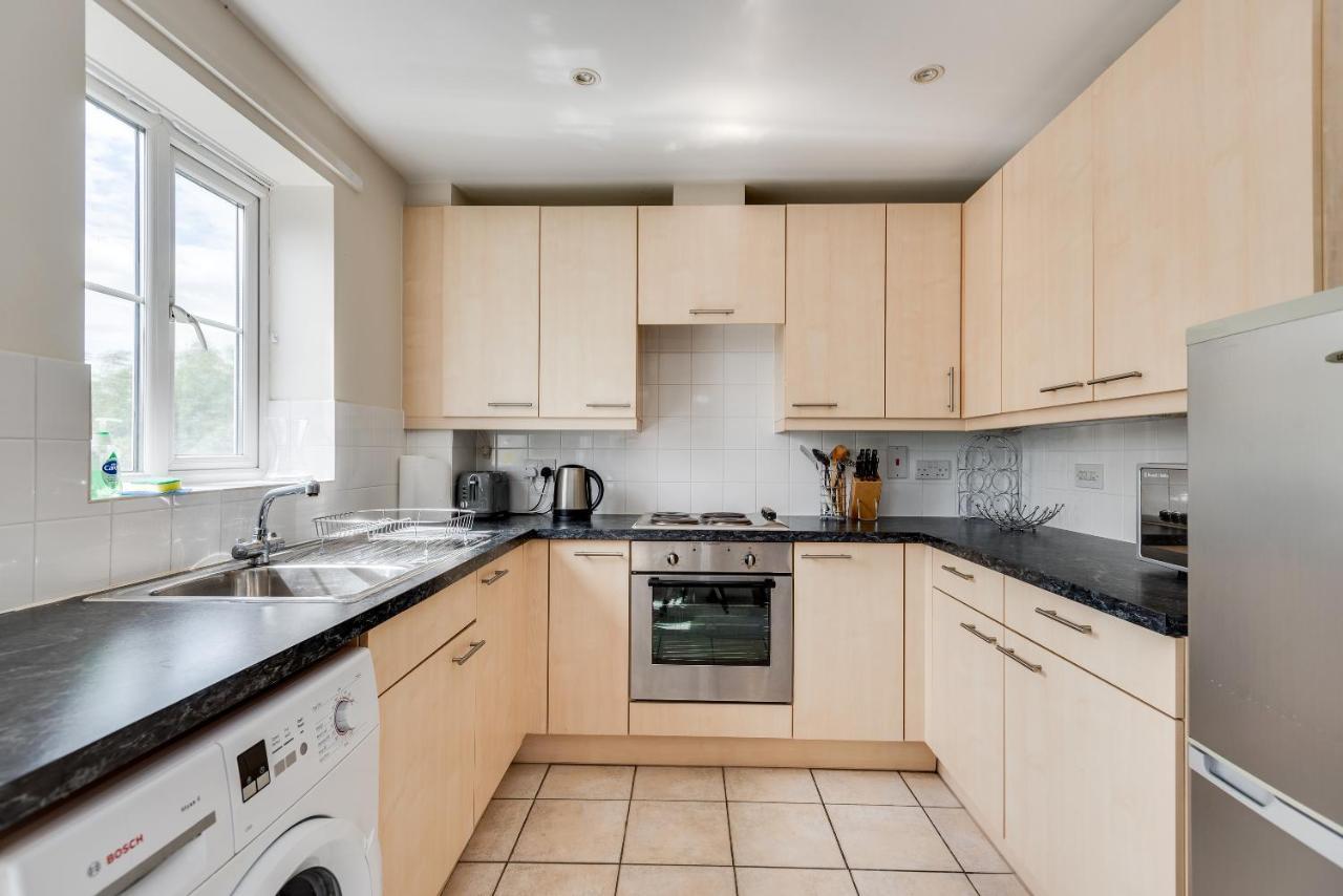 Modern 2 Bedroom Apartment In Popular Jericho !!! Oxford Esterno foto