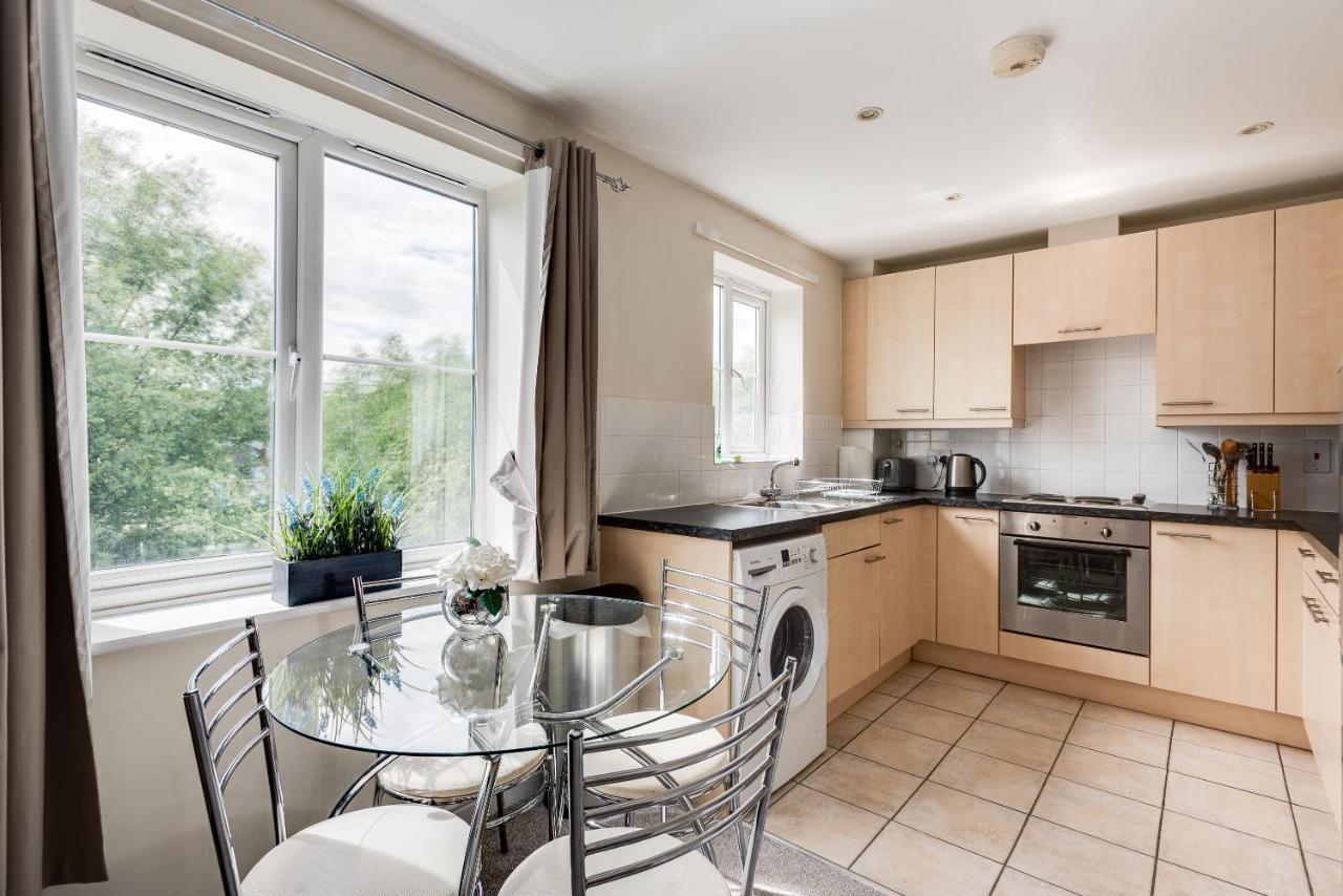 Modern 2 Bedroom Apartment In Popular Jericho !!! Oxford Esterno foto