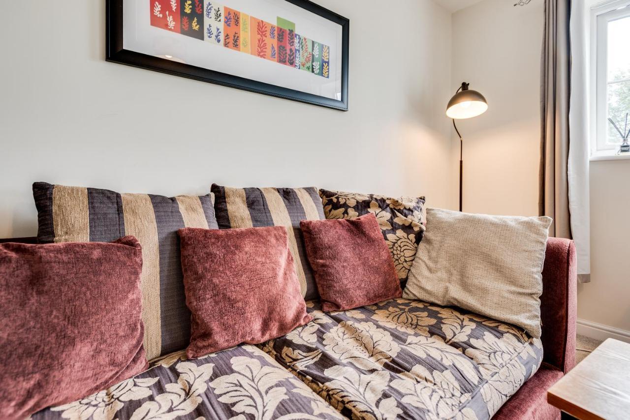 Modern 2 Bedroom Apartment In Popular Jericho !!! Oxford Esterno foto
