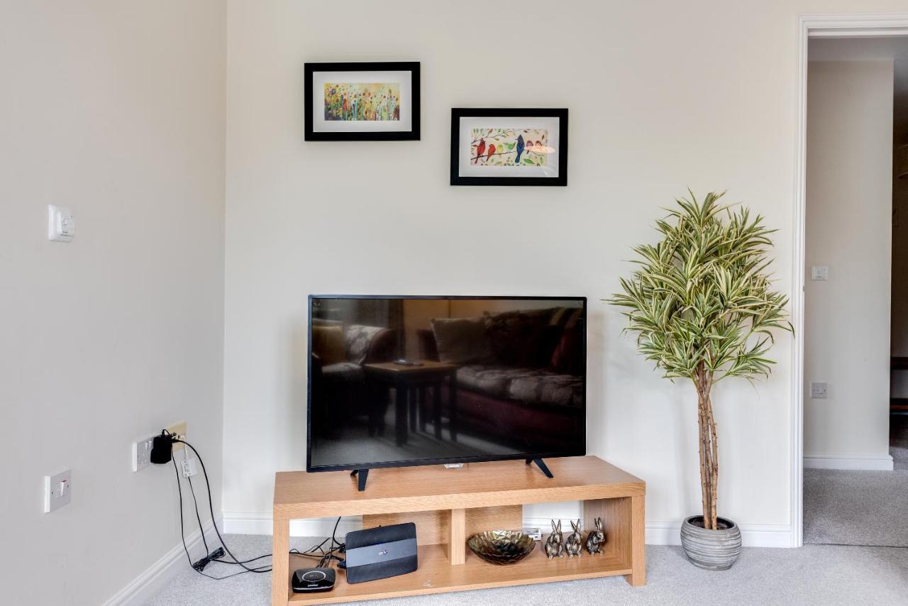 Modern 2 Bedroom Apartment In Popular Jericho !!! Oxford Esterno foto